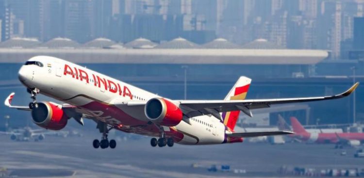 Avión entre India y Nueva York cambia de ruta por posible amenaza