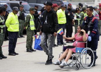 Venezolanos deportados de EEUU llegan a Venezuela