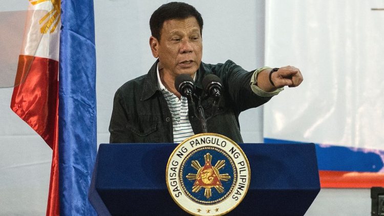 Expresidente Duterte arrestado por guerra contra narcotráfico