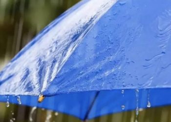 Viento y vaguada inciden: Chubascos y oleaje peligroso