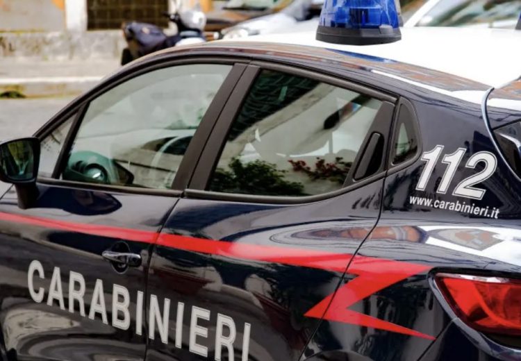 Detienen en Italia a padres por secuestrar a su hija por su orientación sexual