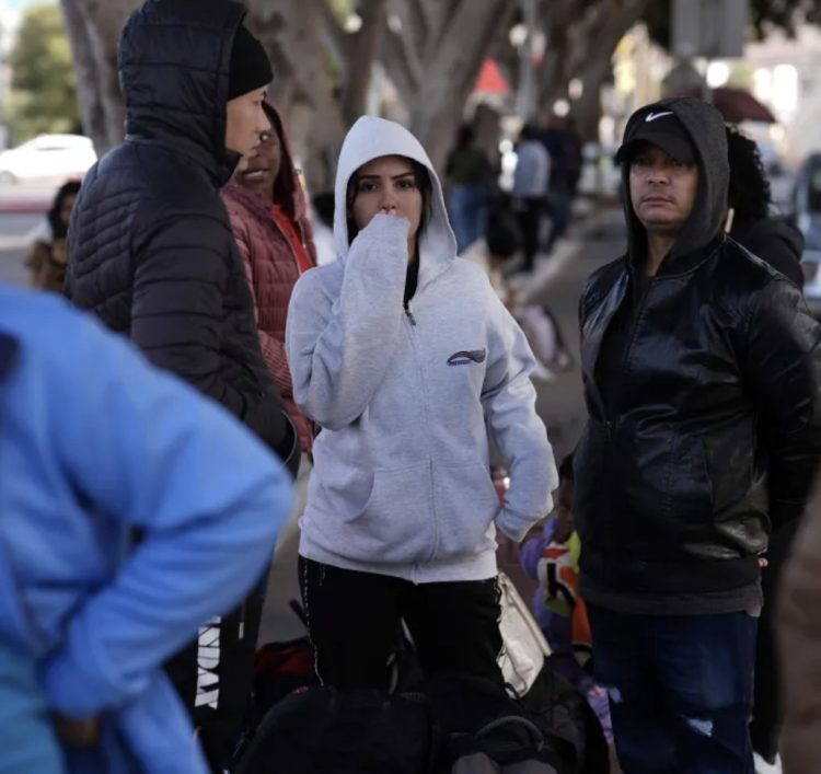 EEUU lanza app para que migrantes gestionen su autodeportación