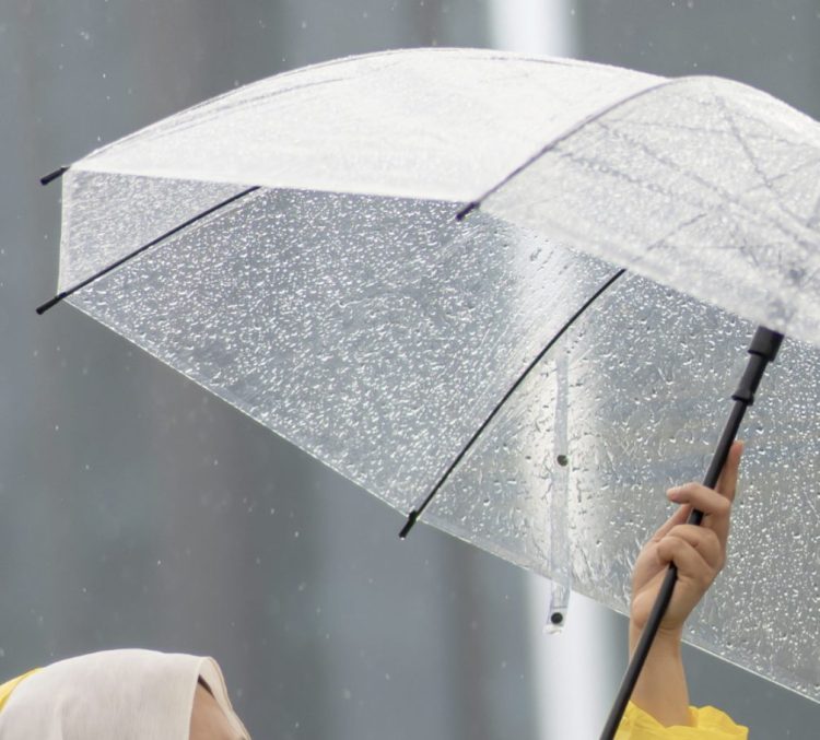 Lluvias y vientos fuertes por sistema frontal – precaución en la costa atlántica