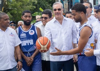 Abinader inaugurará centros educativos y entregará títulos de propiedad en Santiago y Valverde este finde de semana