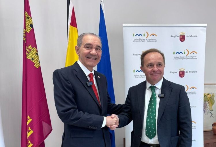 RD y España colaboran en investigaciones agropecuarias y pesqueras