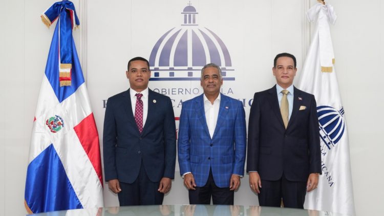 Juramentan a nuevos viceministros de Energía y Energía Nuclear