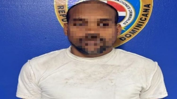 Detienen a hombre por homicidio en Santiago Oeste
