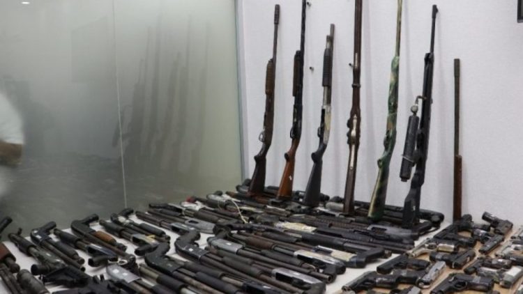 Entregan 180 armas de fuego al ministerio de interior y policía