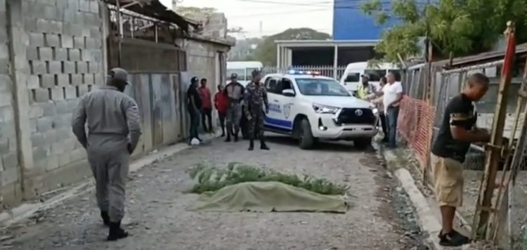 Mujer es asesinada a tiros en Navarrete; familiares sospechan de su expareja