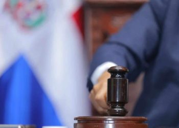 Proyecto de Código Penal endurece castigo por aborto con 15 años de prisión