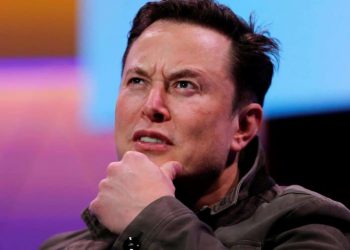 Musk denuncia que X es blanco de un "enorme ciberataque"