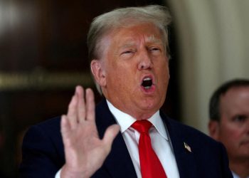 Trump amenaza a Putin con sanciones al considerar que quizás “no quiere detener la guerra”