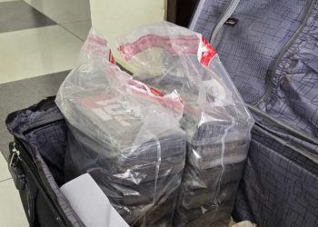 Detienen a italiano con 24 paquetes de droga en el Aeropuerto Las Américas