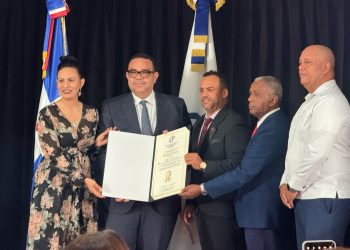Colegio Dominicano de Periodistas reconoce la carrera de Abel Guzmán Then