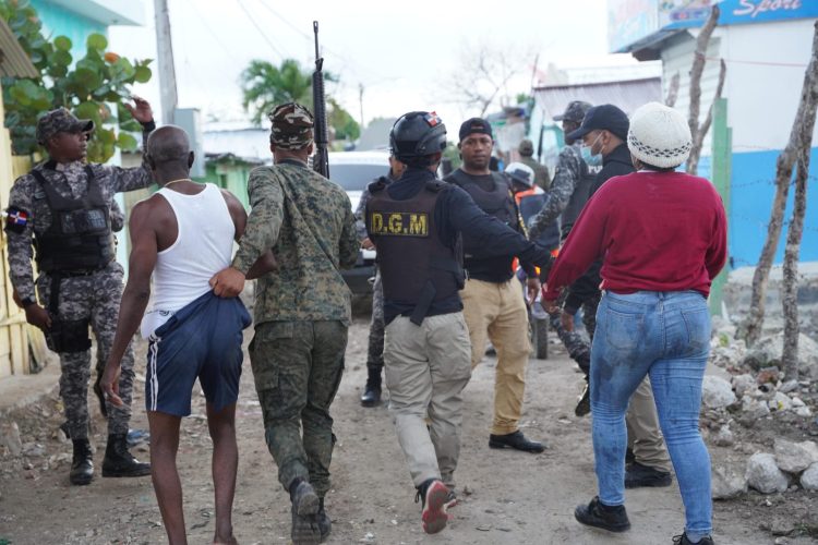 Friusa y Mata Mosquito intervenidos: Gobierno continúa operativos y establece presencia militar permanente