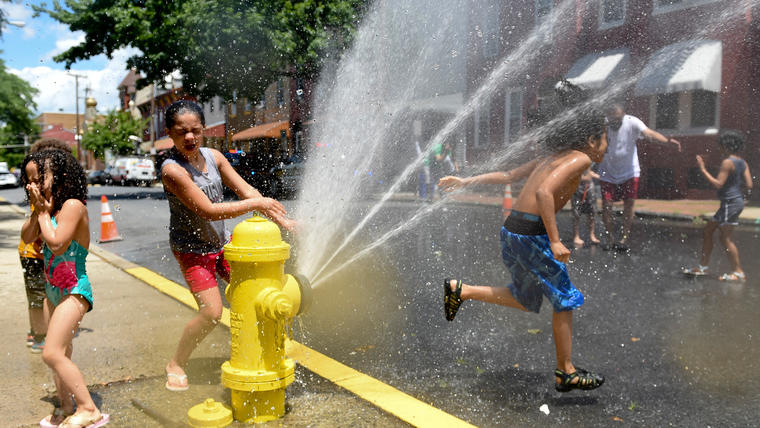 Más de 30 estados de EE.UU. bajo alerta por ola de calor con temperaturas de hasta 45 grados