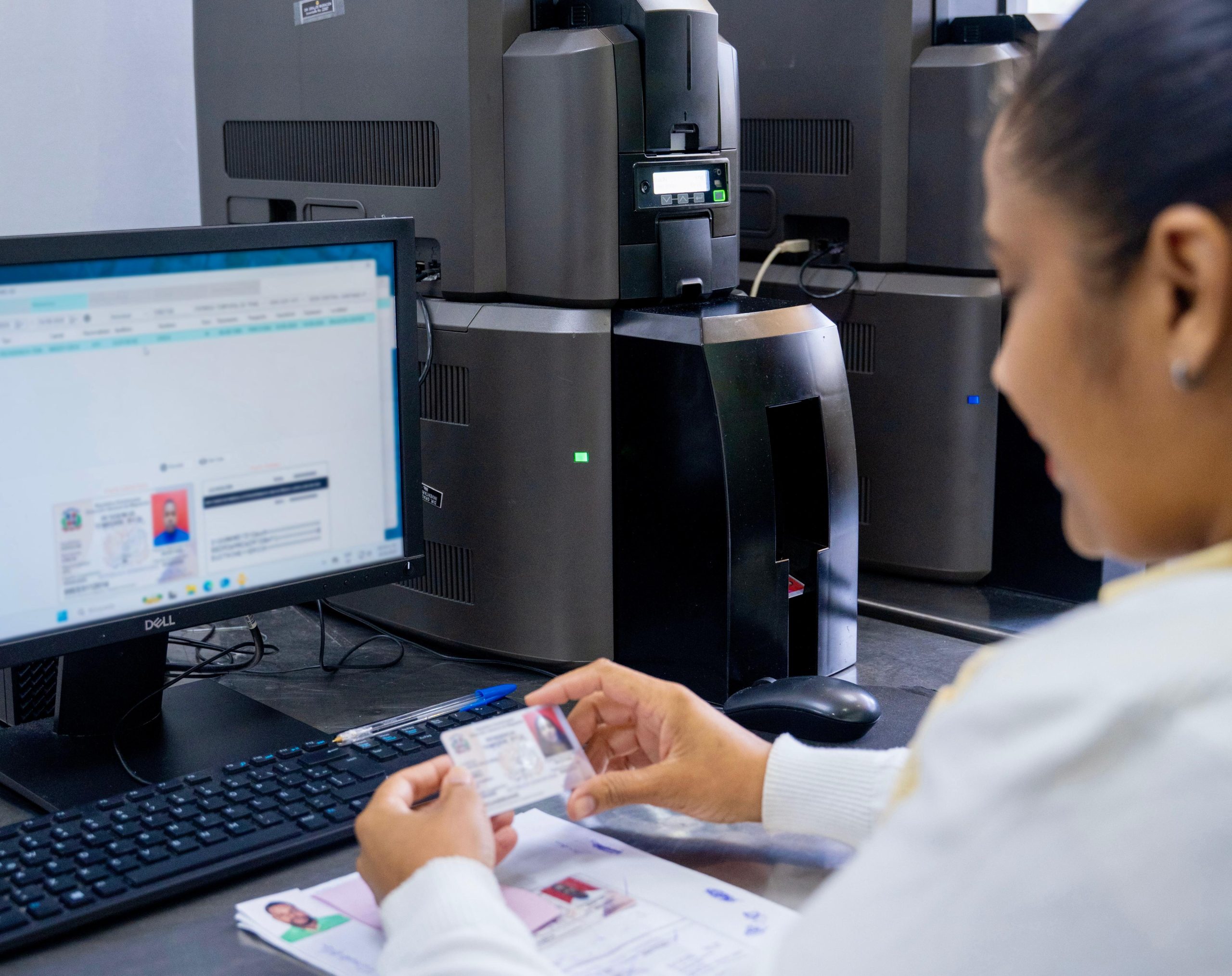 Migración implementará inteligencia artificial para agilizar sus servicios