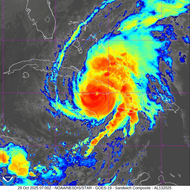 Huracán Melissa se aleja de Cuba debilitado a categoría 2 y se dirige a las Bahamas