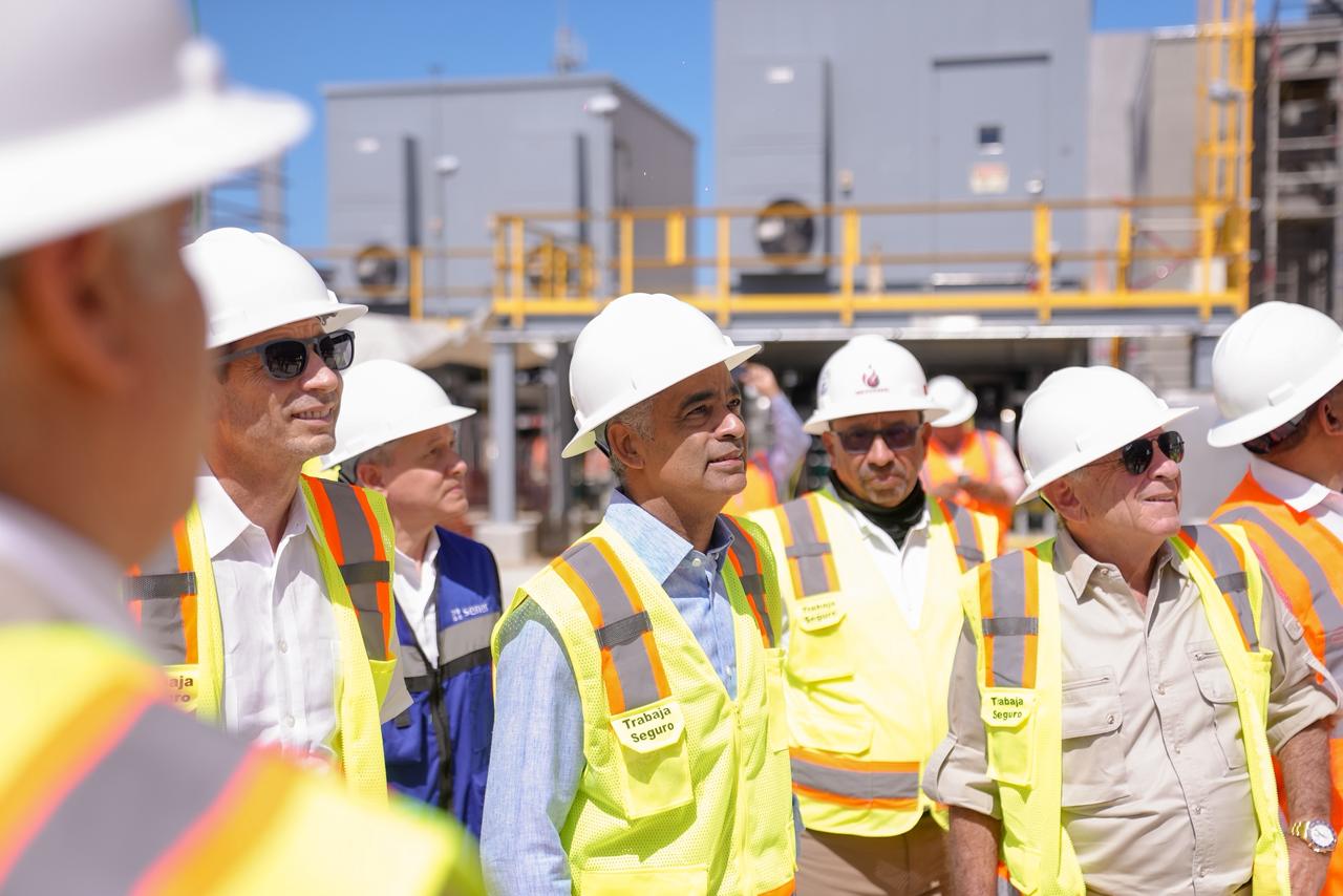 Joel Santos anuncia planta Energía 2000 iniciará operaciones en el primer cuatrimestre de 2026