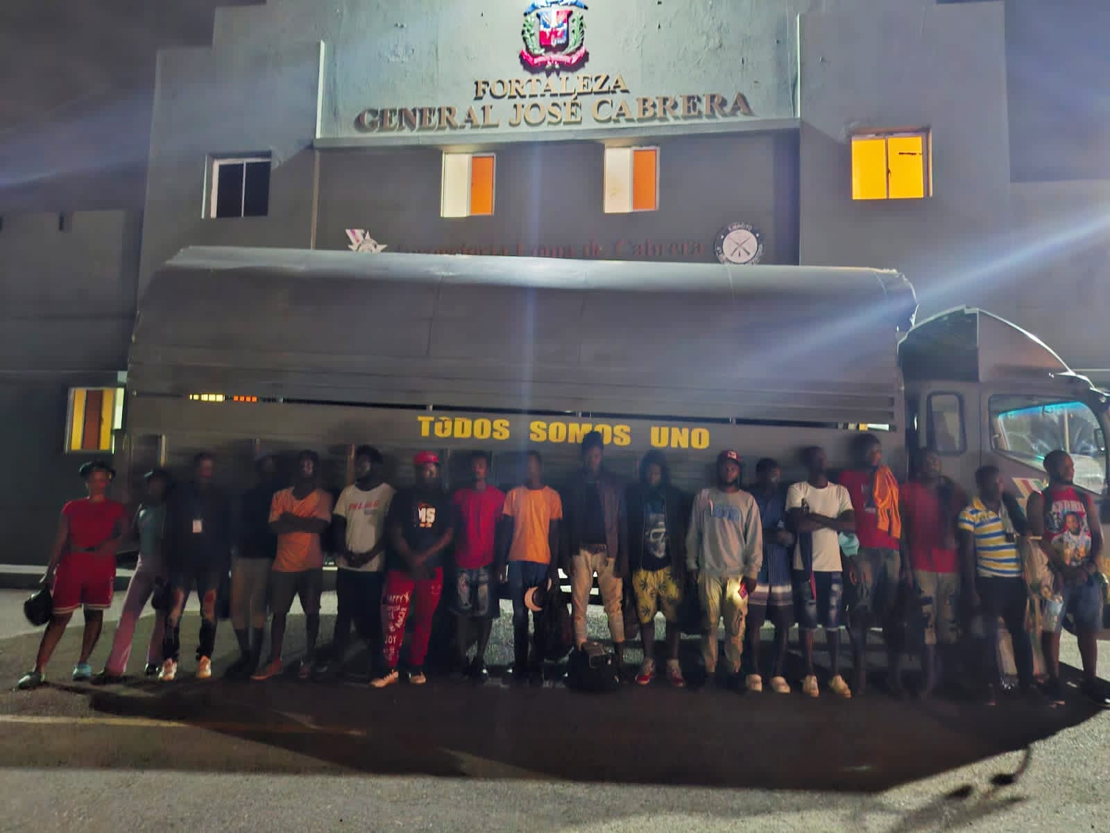 Detienen a 18 haitianos indocumentados en Loma de Cabrera