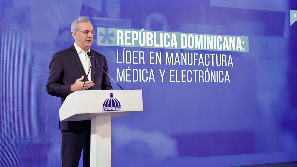 Industria médica dominicana en alta: 42 empresas y 7 entre las mejores del mundo, resalta Abinader