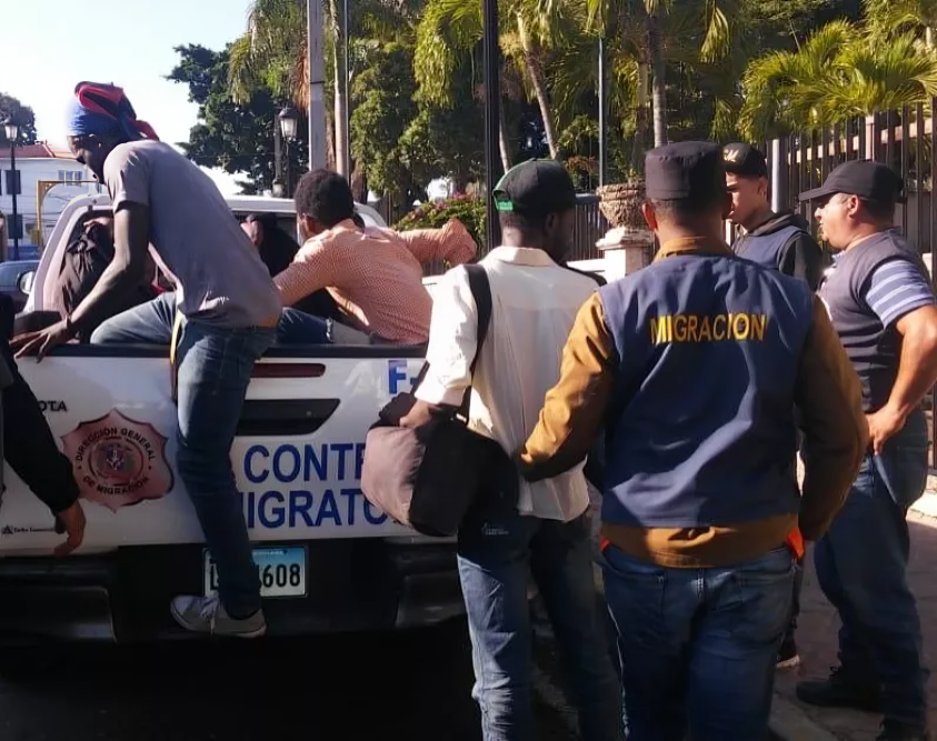 Migración en acción: Detienen a 1,194 extranjeros en condición irregular