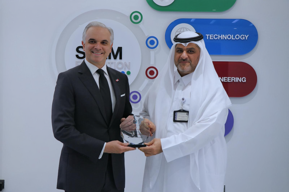 Ministro de Educación se sumerge en el "World Innovation Summit for Education" en Qatar