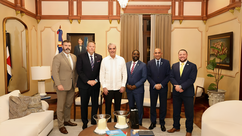 Reconocimiento Top: DEA felicita a Luis Abinader por su lucha antidrogas