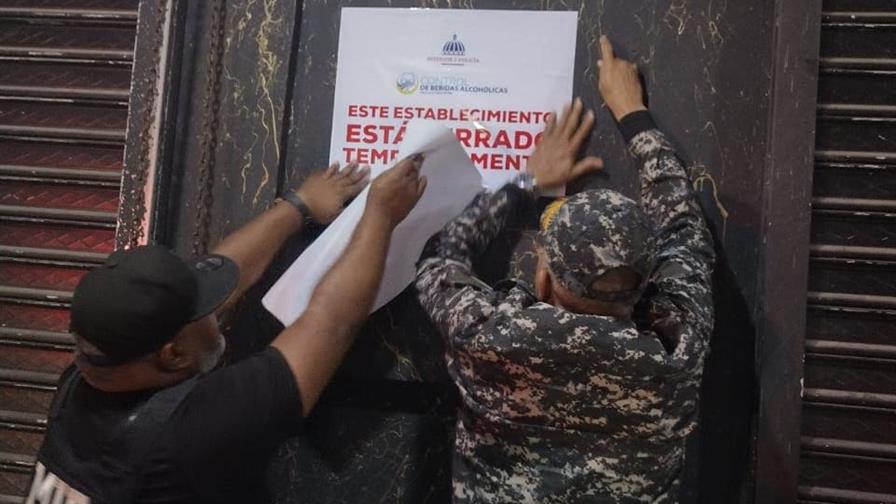 Policía Nacional y Ministerio Público intervienen 21 negocios en Sánchez Ramírez