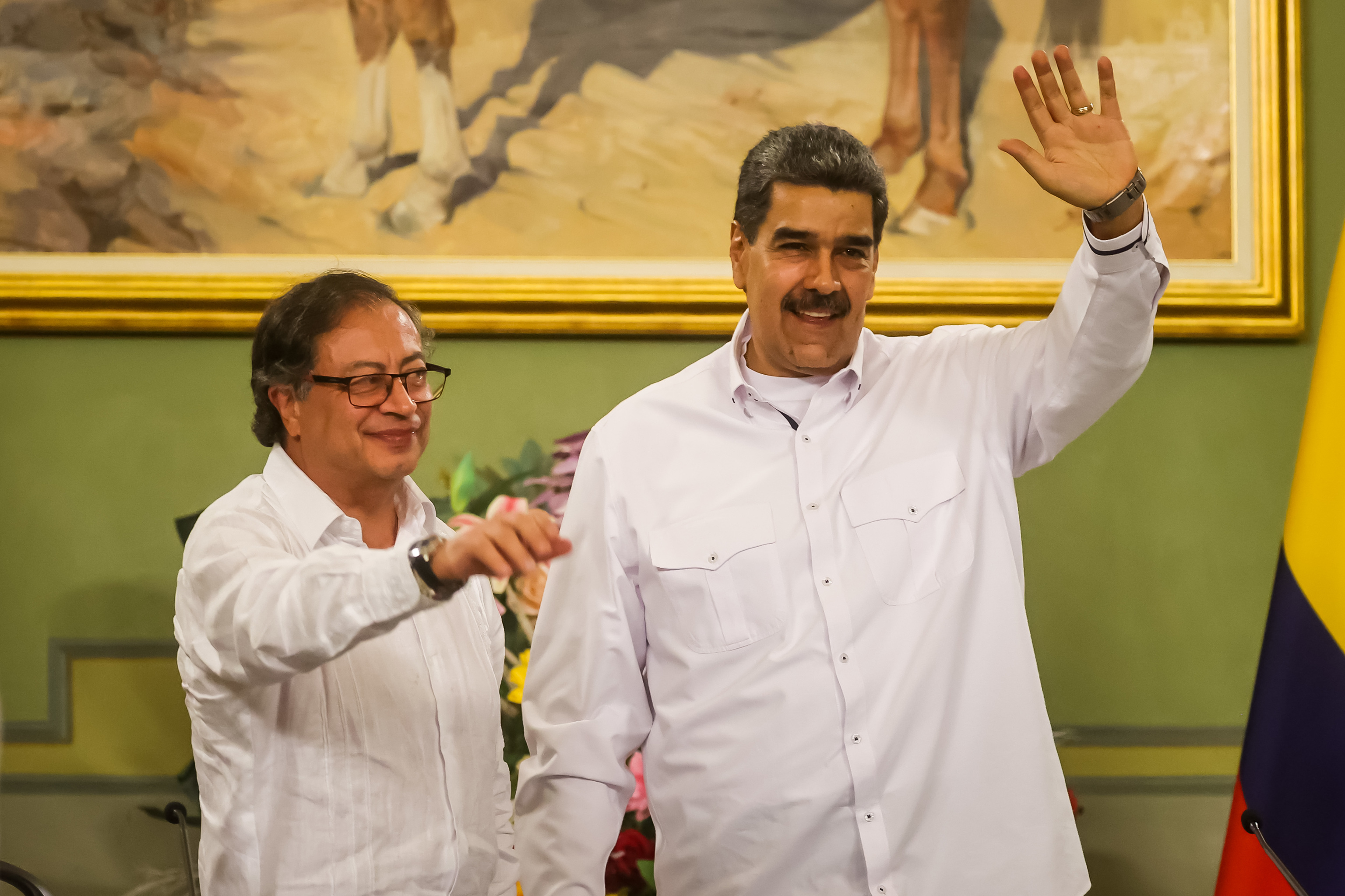 Petro llama “dictador” a Maduro, pero rechaza que sea un narcotraficante