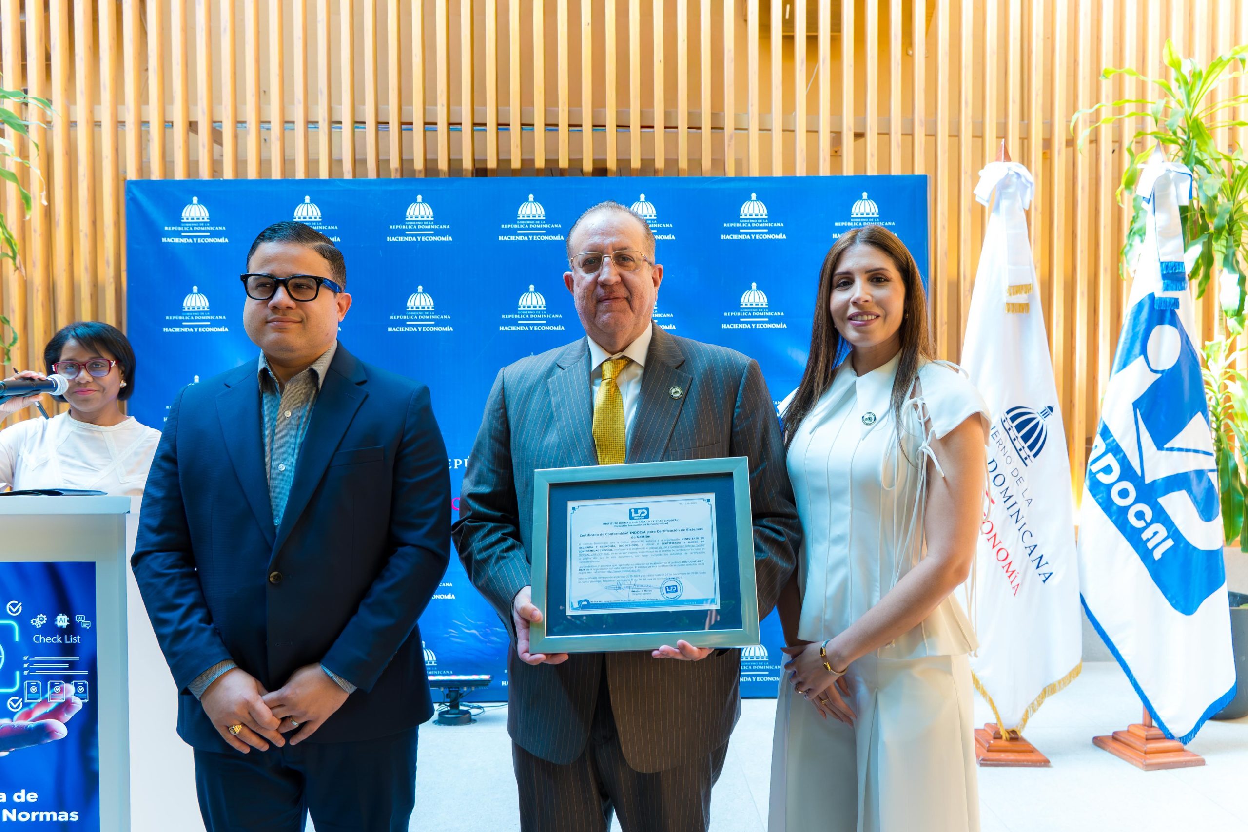 Hacienda y Economía obtiene certificación ISO por sistema de gestión antisoborno y cumplimiento