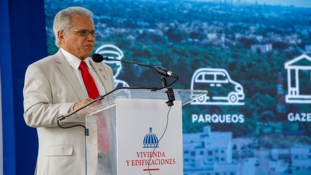 Presidente del CMD reafirma médicos activos y pensionados recibirán aumento salarial en enero