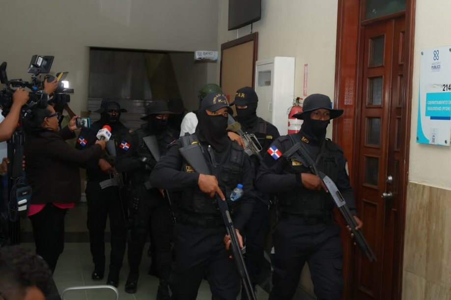 Domingo bajo tensión: Tribunal decide medida de coerción en SeNaSa