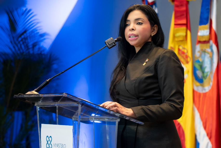 Yeni Berenice Reynoso desmiente supuesto acuerdo con imputados para devolución de millones de SeNaSa