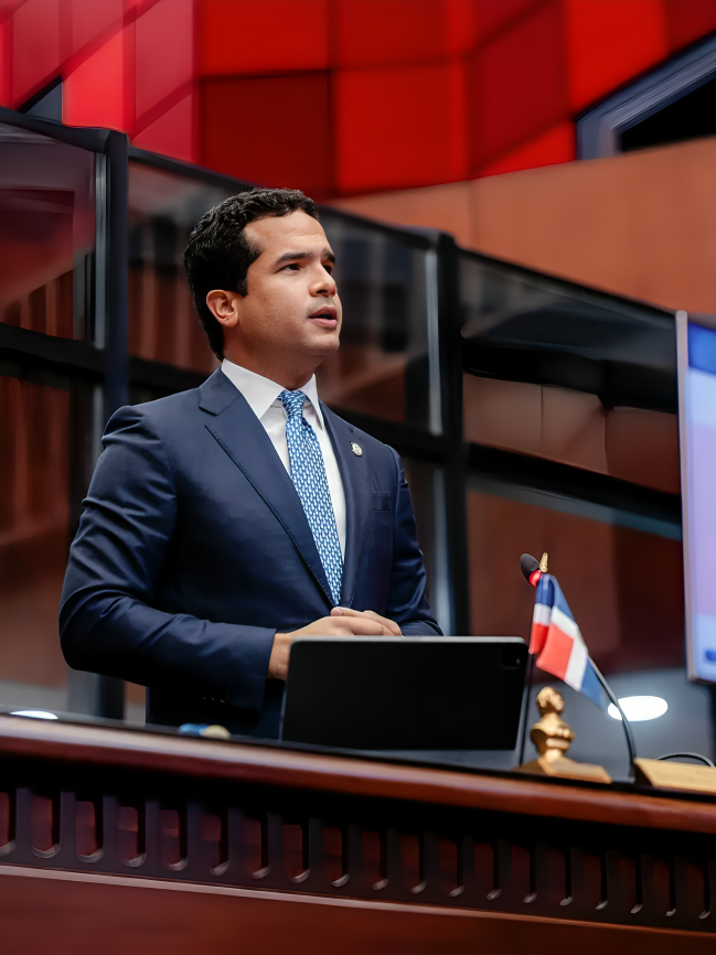 Omar Fernández cuestiona el Presupuesto 2026 por baja inversión pública