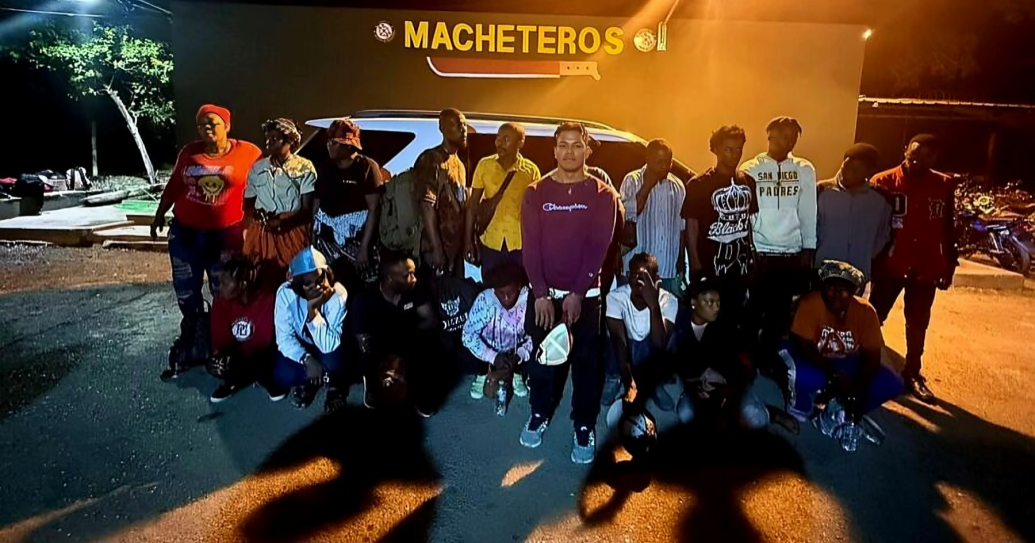Interceptan jeepeta con 18 haitianos indocumentados en operativo del Ejército en Esperanza
