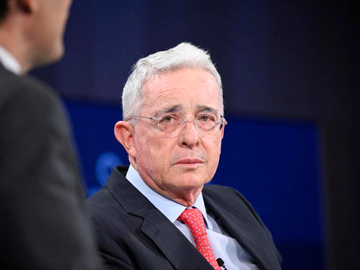 Álvaro Uribe: “Nada se hace si después de haber sacado a Maduro dejan al régimen” chavista