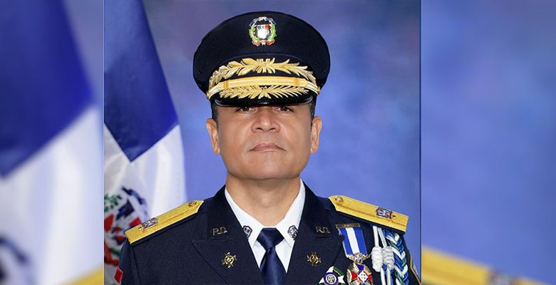 Abinader designa a Andrés Modesto Cruz Cruz como nuevo director de la Policía Nacional