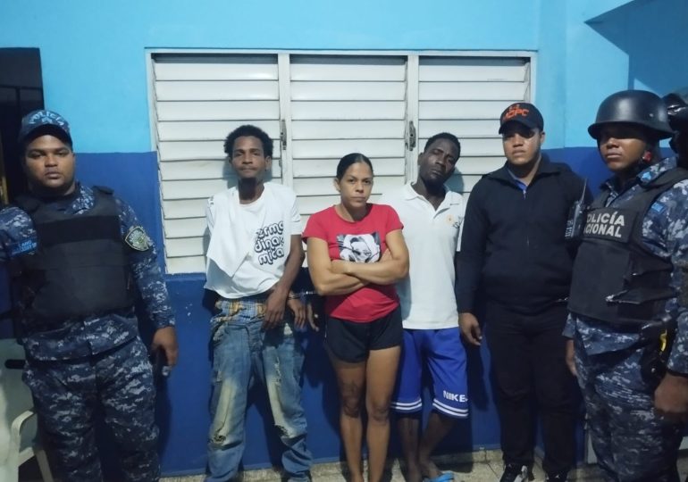 Apresan a tres personas acusadas de lanzar piedras a vehículos en la Autovía del Este