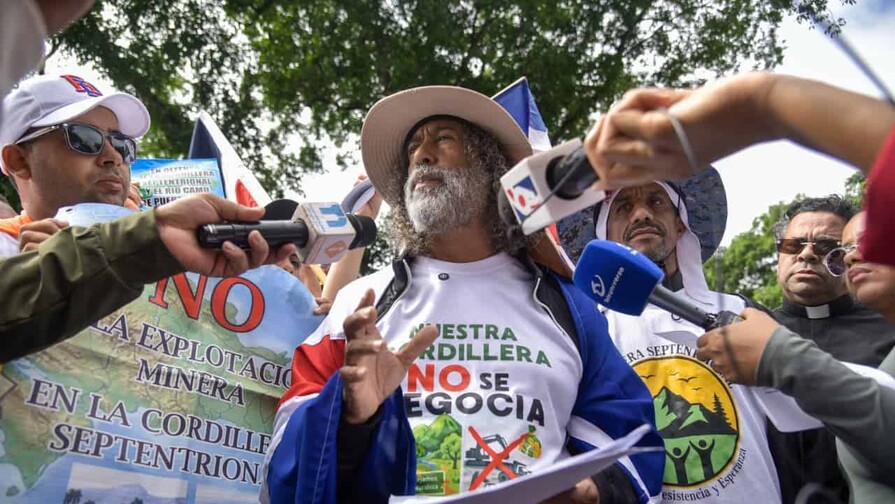 Protesta ambiental contra exploración minera en Santiago