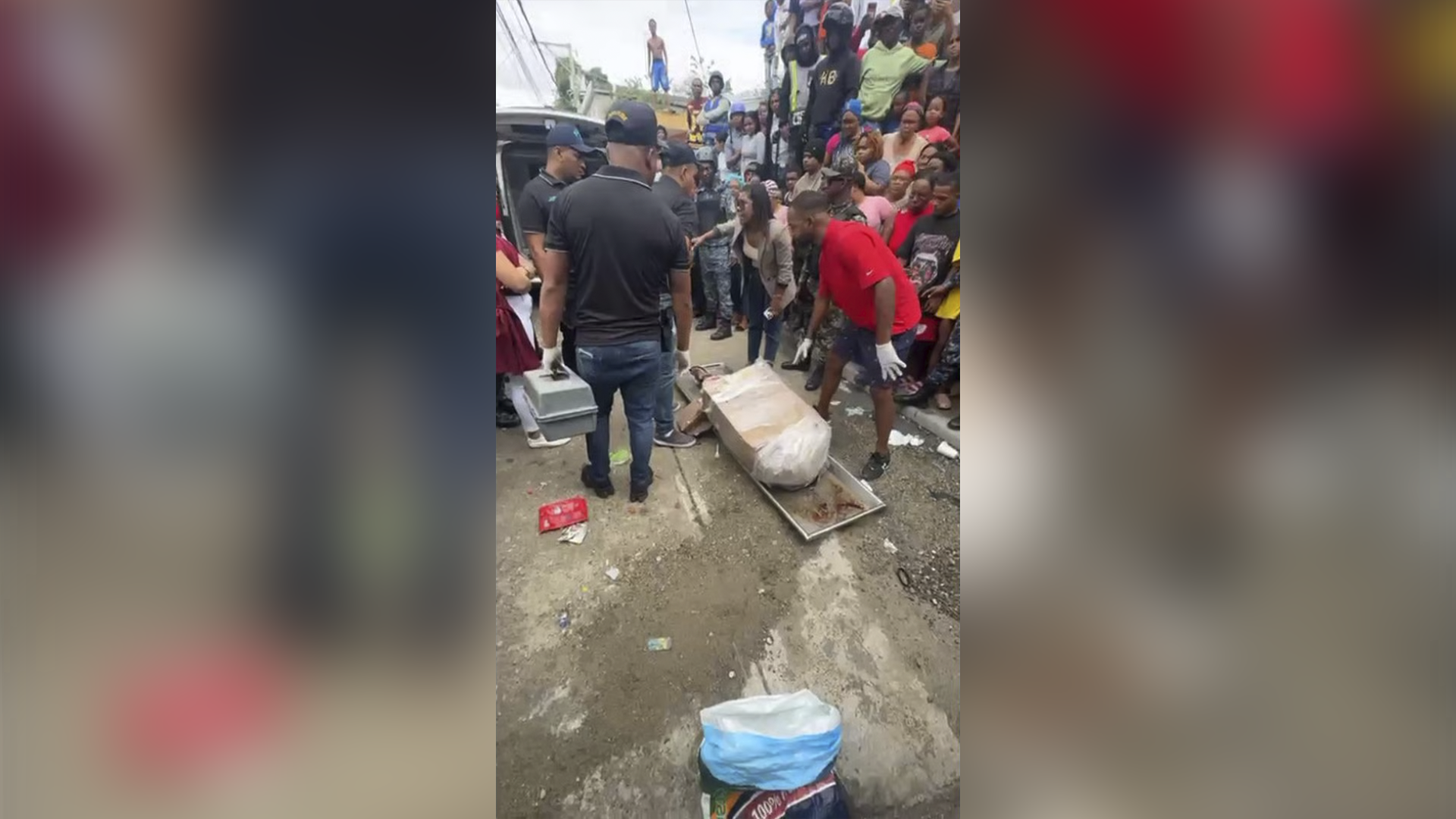Mujer es hallada sin vida dentro de caja de cartón en San Cristóbal
