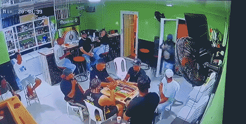 Negocio en Navarrete sufre asalto, delincuentes roban a clientes durante juego RD-Venezuela
