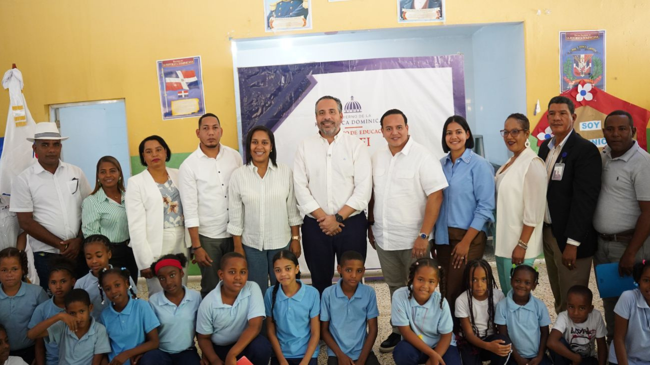 Inefi entrega cuatro canchas y utilería en Tamayo para fortalecer la práctica deportiva