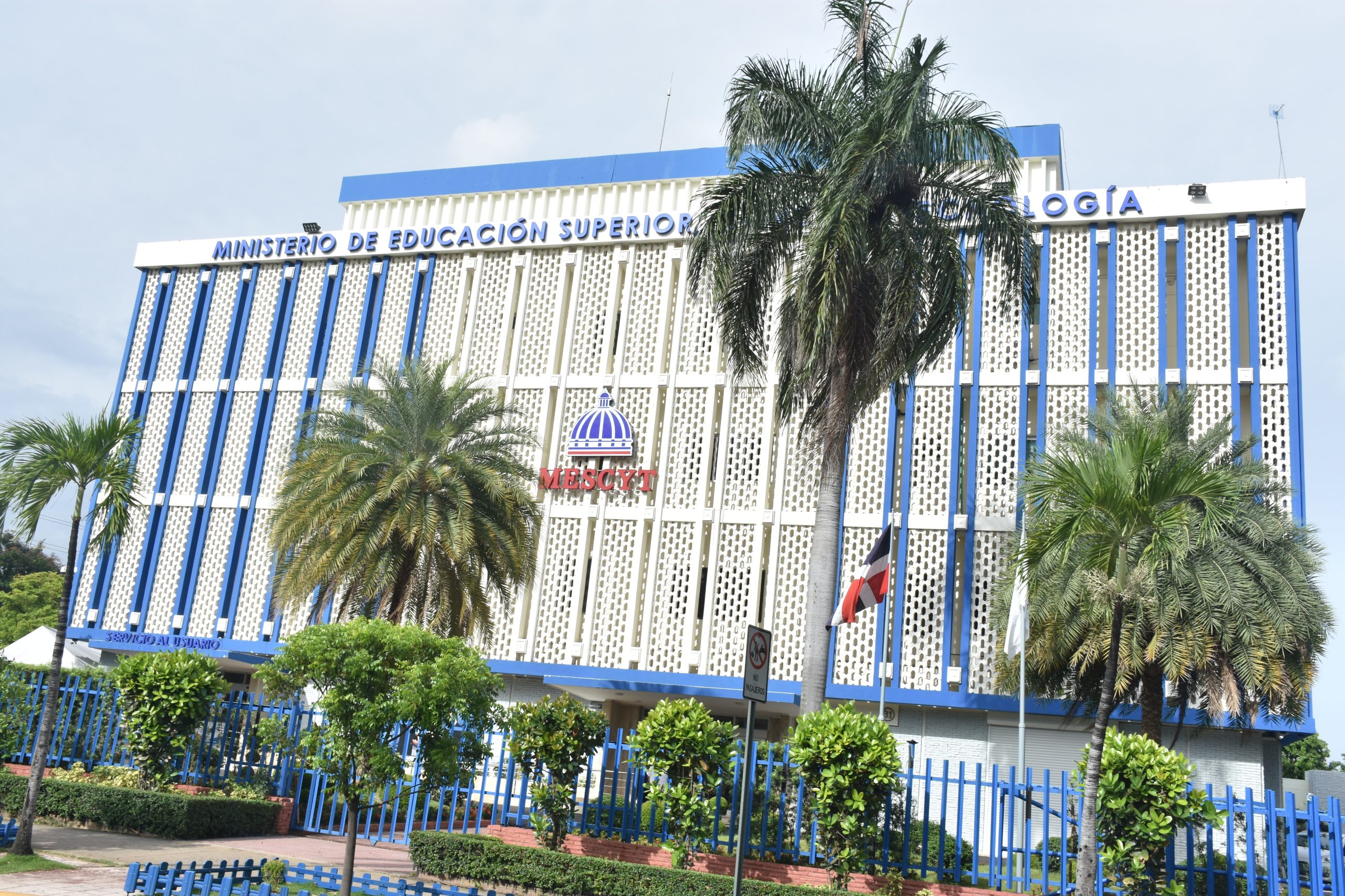 Mescyt afirma que no habrá fusión con Minerd, sino la creación de un sistema educativo integral