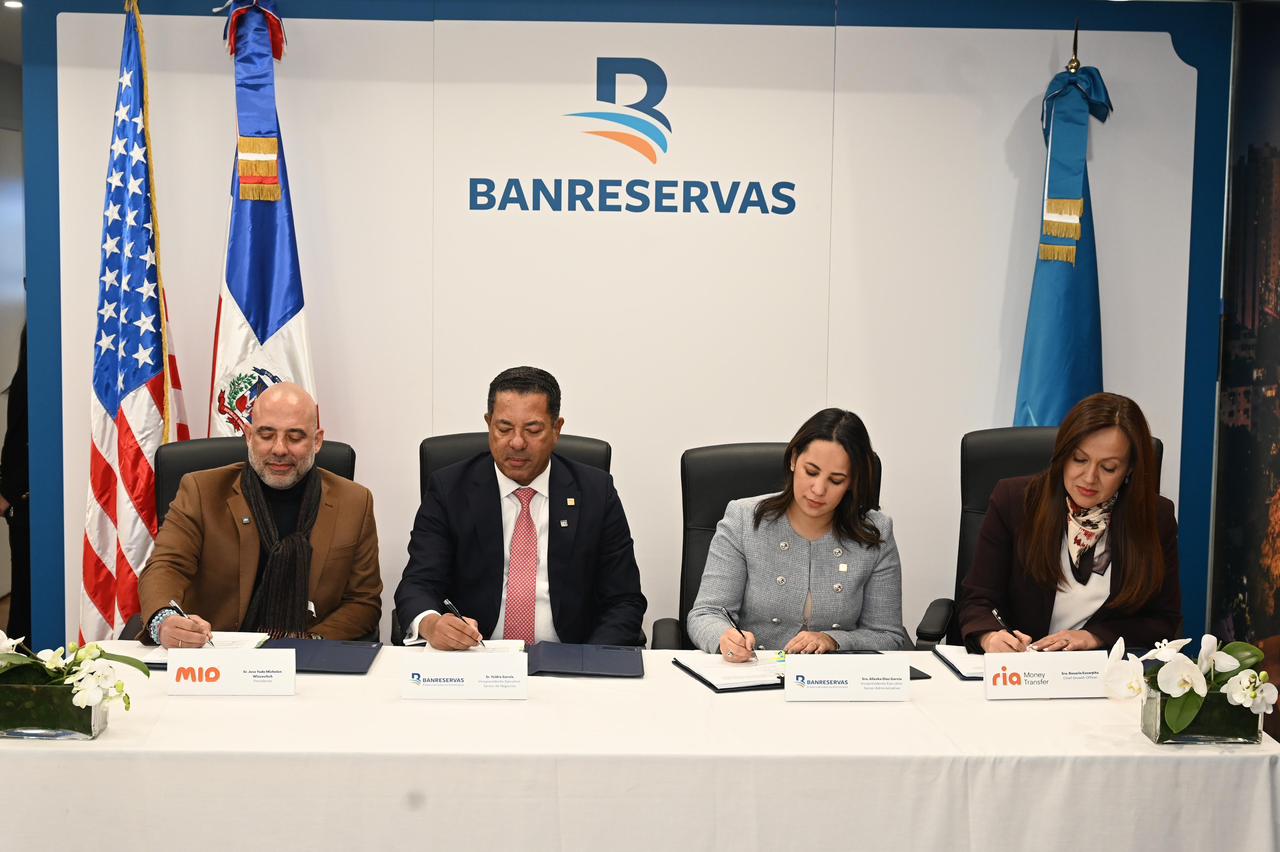 Remesas digitales: Banreservas, MIO y Ria anuncian alianza estratégica