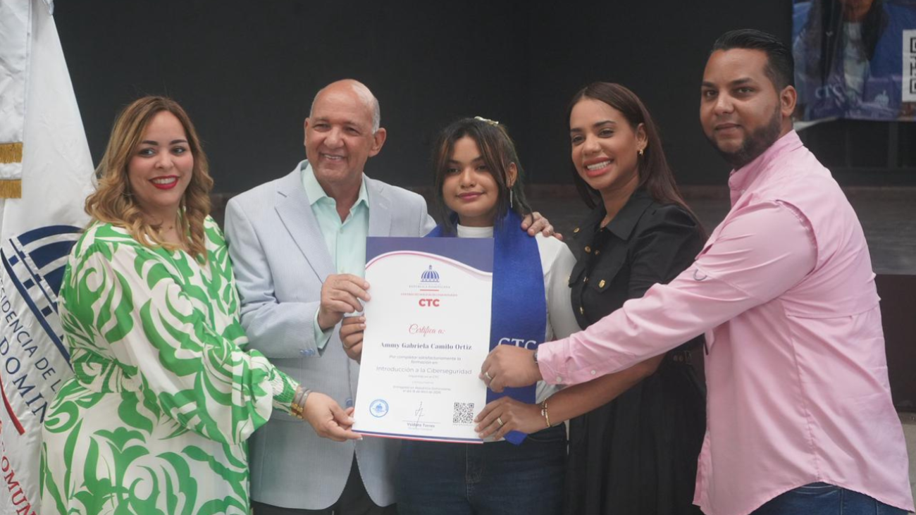 Formación tecnológica: CTC certifica a 350 jóvenes en Sabana Perdida