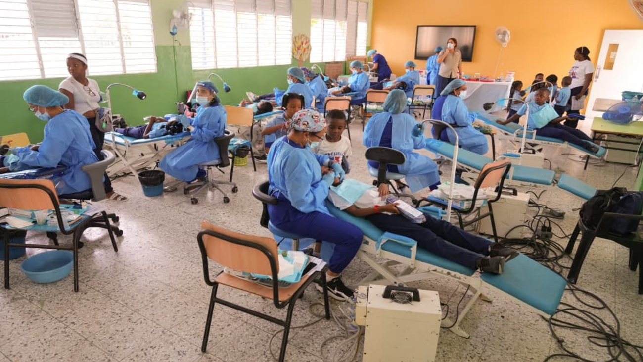 Jornada de salud cINABIE beneficia a más de 1,000 estudiantes en Sabana Perdida