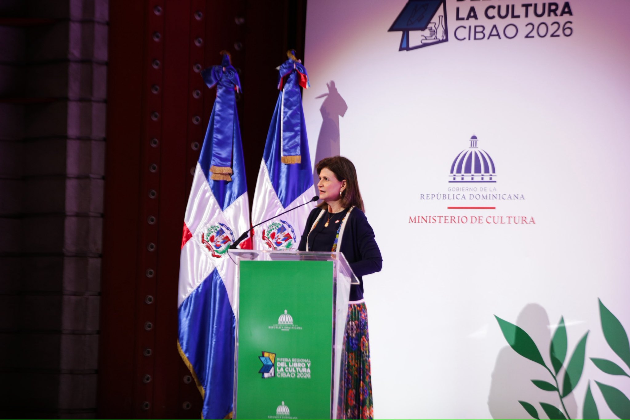 Feria del Libro inicia en Santiago con programación cultural del Cibao