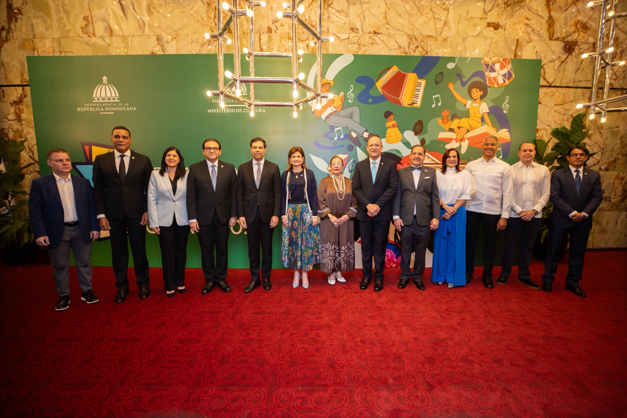 Feria del Libro inicia en Santiago con programación cultural del Cibao