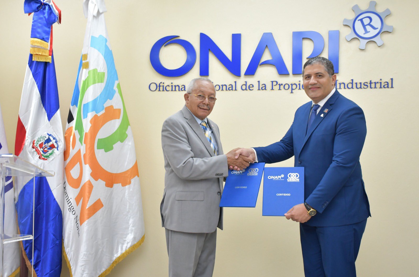 Propiedad intelectual: Onapi y CESDN firman acuerdo para impulsar desarrollo empresarial